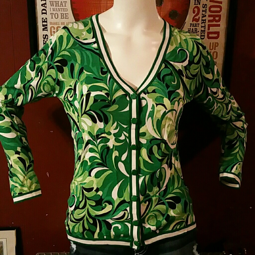 Josephine Essentials V-neck Cardigan